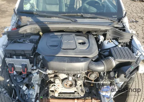 2019 Jeep Grand Cherokee Overland z USA, uszkodzony, nr VIN 1C4RJFCG0KC719931